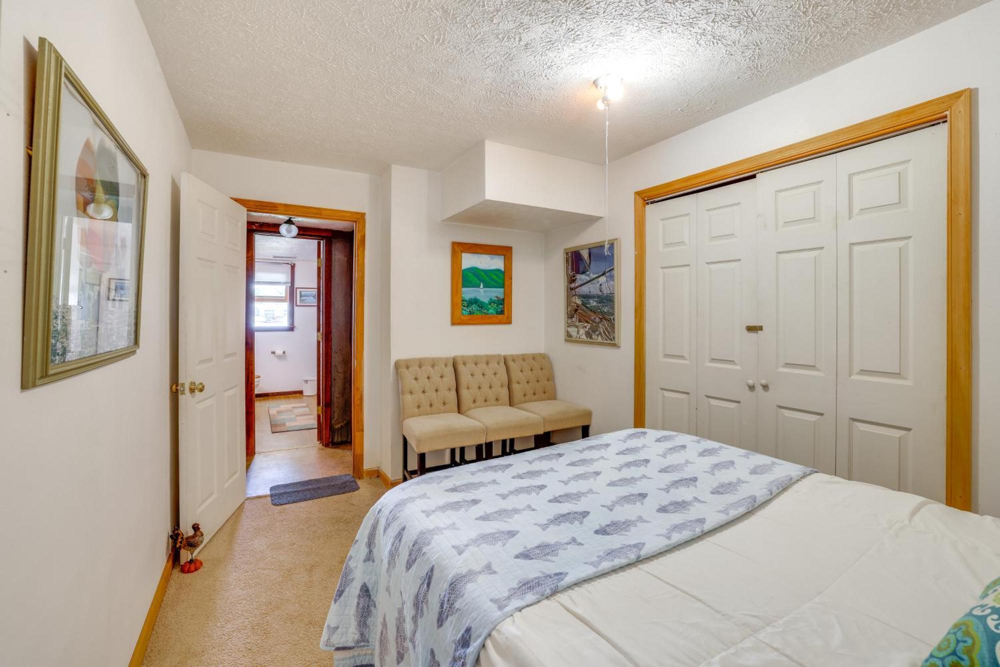 Smith Mountain Lake Retreat With Private Beach! Huddleston Ngoại thất bức ảnh